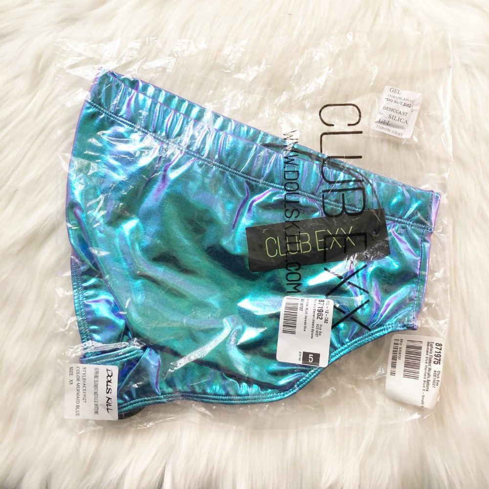 Euphoric Element Metallic Shorts - Picture 5 of 10